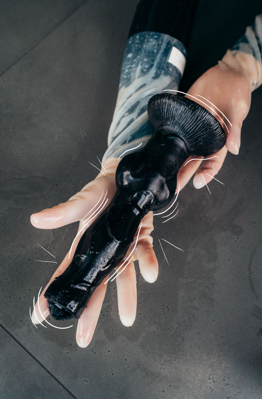 Black Silicone Dildo S/M/L