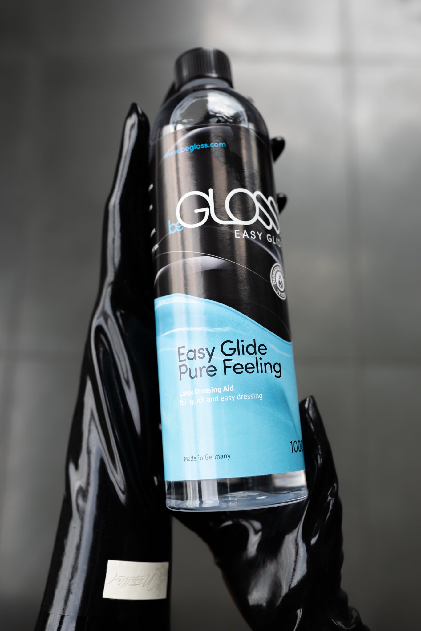 Easy Glide by beGLOSS – Latex Dressing Aid