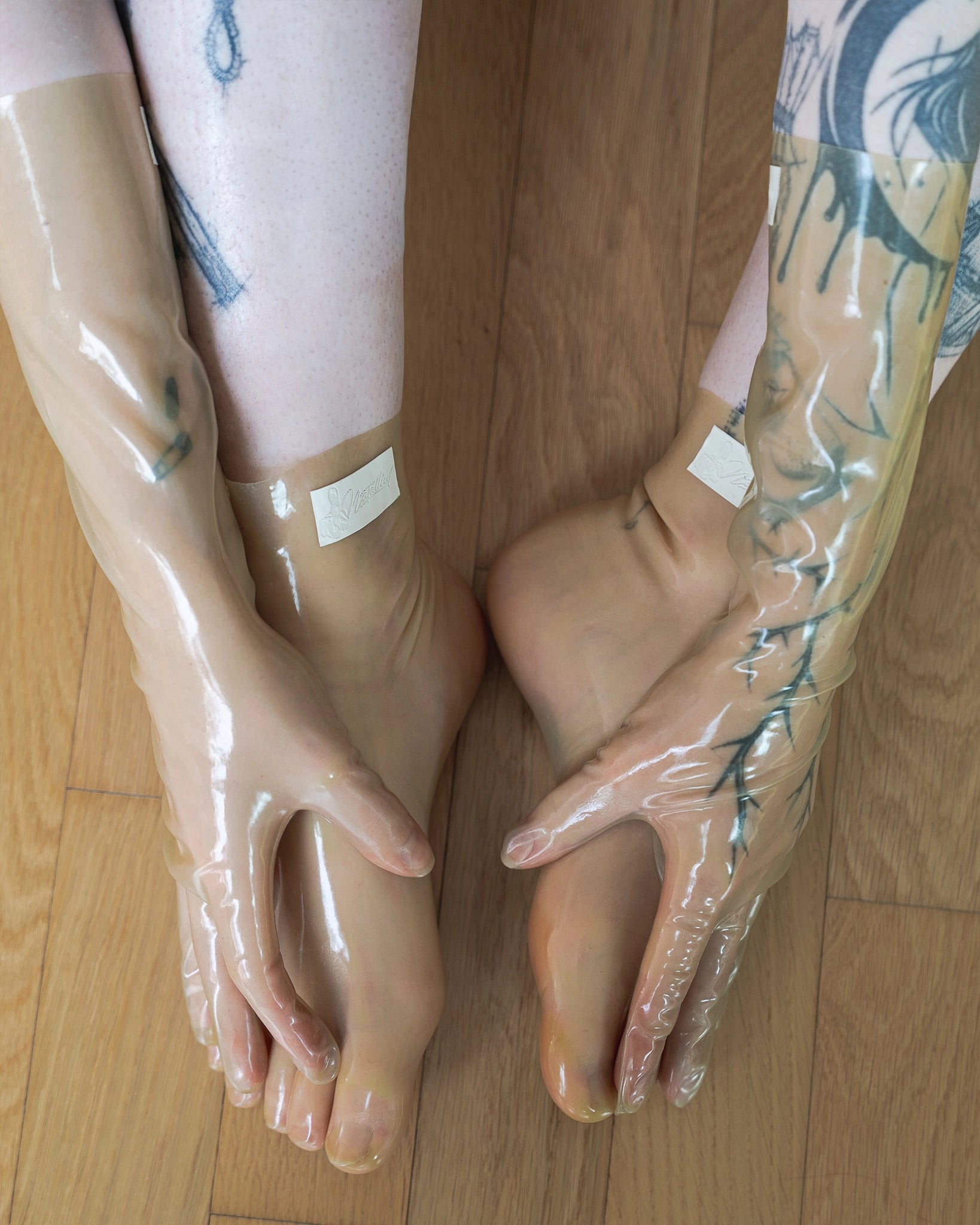 Bundle Transparent Latex Gloves + Toe Socks