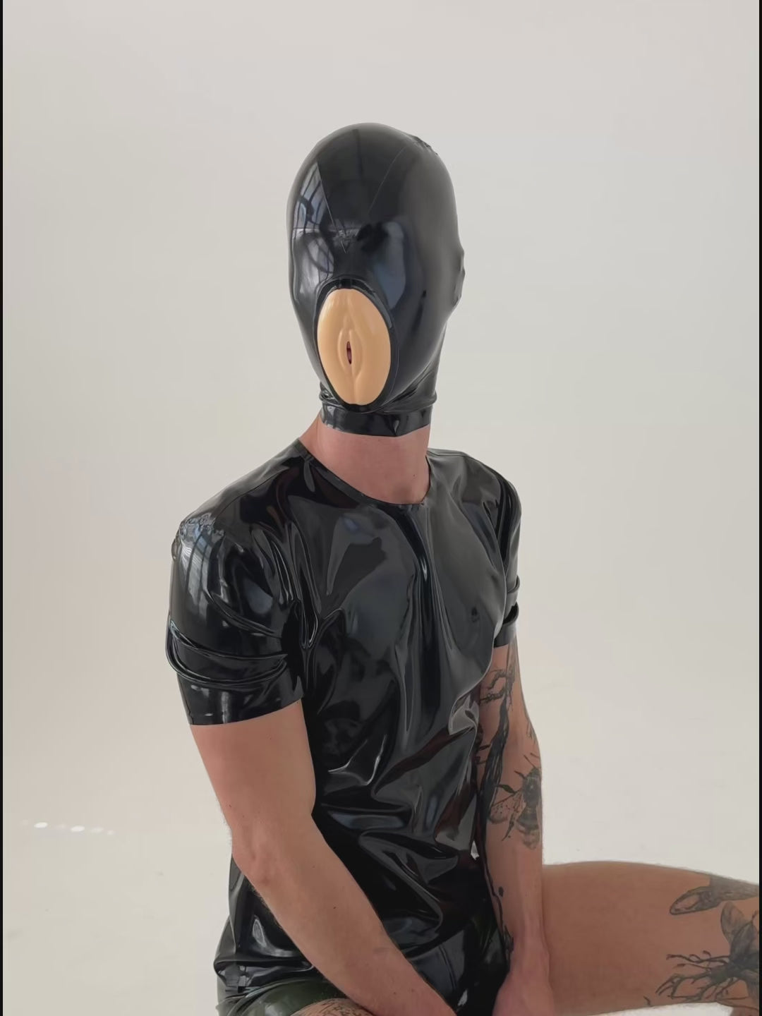 Bundle Unisex Latex T-Shirt + Micro-Perforated Pussy Mask